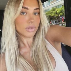 Tammy Hembrow Fashion & Fitness Queen 14