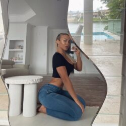 Tammy Hembrow Fashion & Fitness Queen 3