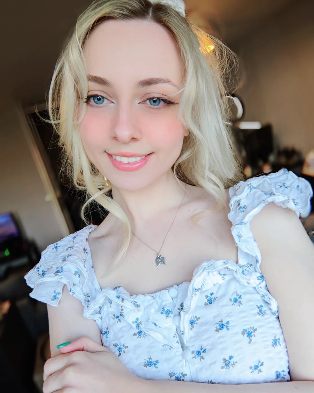 It's cold but still feels like Spring Live now! Let's hang out Mario Kart mayb 1