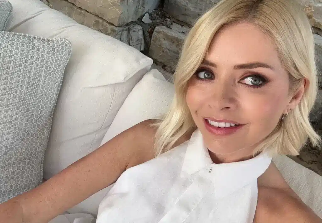 Holly Willoughby selfie