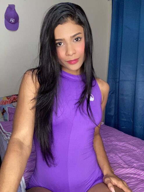 I think this violet colored onesie fits me perfectly